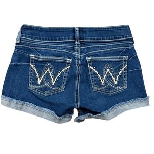 Wrangler Rock Womens Dark Wash Denim Shorts Cuffed Raw Hem Size 3/4